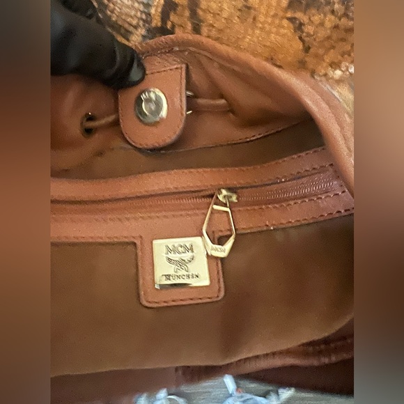 MCM SNAKE HOBO (ITALY) - Picture 8 of 16